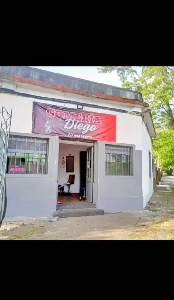 Frente de Gomería diego